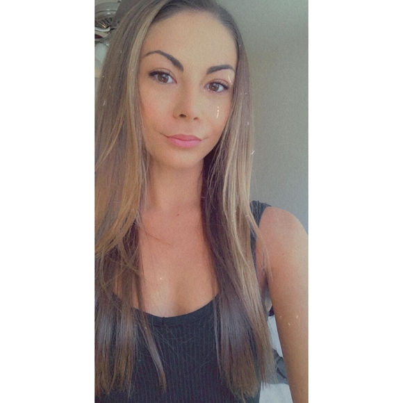 Meet your Posher, Katie - Picture 2 of 2